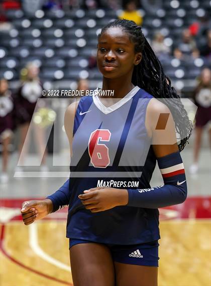 Thumbnail 3 in Dripping Springs vs. Tompkins (UIL 6A Final) photogallery.