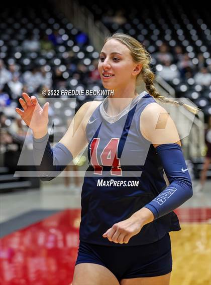 Thumbnail 3 in Dripping Springs vs. Tompkins (UIL 6A Final) photogallery.