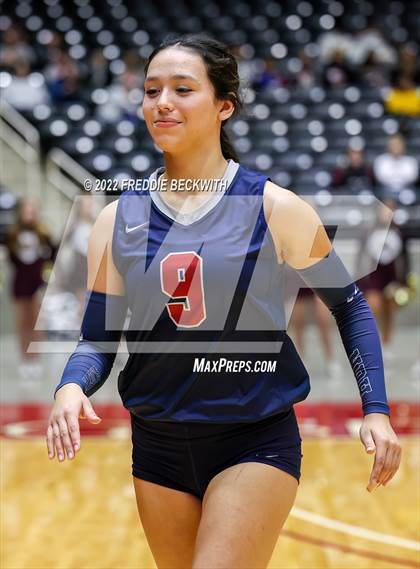 Thumbnail 3 in Dripping Springs vs. Tompkins (UIL 6A Final) photogallery.