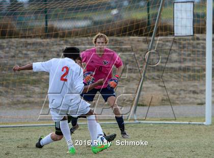 Thumbnail 1 in La Costa Canyon vs. Great Oak photogallery.