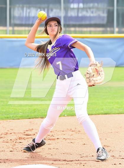 Thumbnail 3 in Wickenburg @ Northwest Christian photogallery.