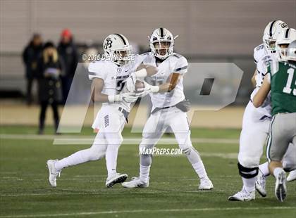 Thumbnail 2 in De La Salle vs. St. John Bosco (CIF State Open Division Final) photogallery.
