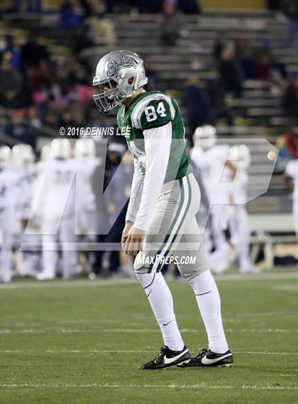 Thumbnail 3 in De La Salle vs. St. John Bosco (CIF State Open Division Final) photogallery.