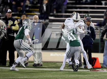 Thumbnail 3 in De La Salle vs. St. John Bosco (CIF State Open Division Final) photogallery.