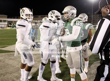 Thumbnail 1 in De La Salle vs. St. John Bosco (CIF State Open Division Final) photogallery.