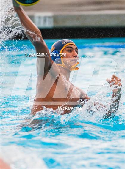 Thumbnail 2 in Santa Barbara vs. Menlo School (North-South Challenge) photogallery.