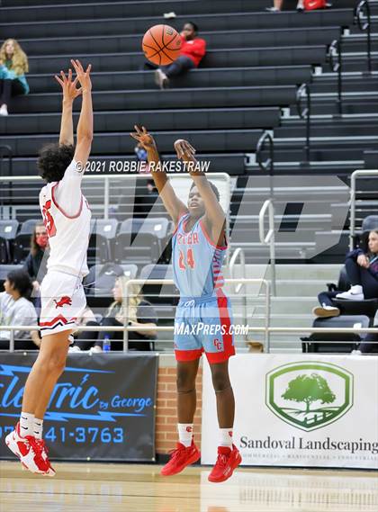 Thumbnail 2 in Waco vs Carter (Forney ISD Winter Classic) photogallery.