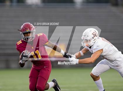 Thumbnail 3 in Eastside Catholic vs. Central Catholic photogallery.