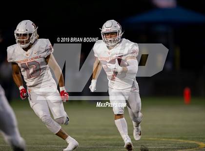 Thumbnail 2 in Eastside Catholic vs. Central Catholic photogallery.