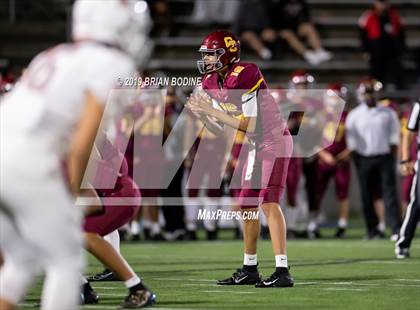 Thumbnail 3 in Eastside Catholic vs. Central Catholic photogallery.