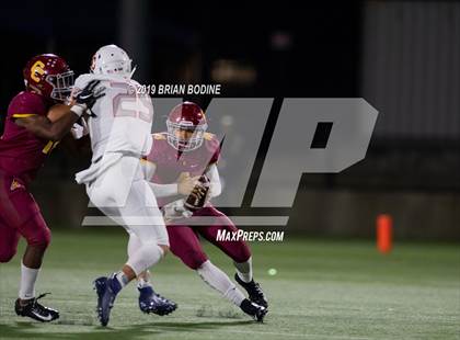 Thumbnail 3 in Eastside Catholic vs. Central Catholic photogallery.