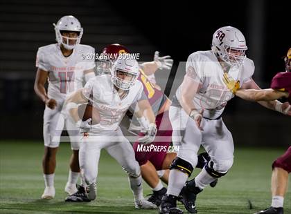 Thumbnail 3 in Eastside Catholic vs. Central Catholic photogallery.