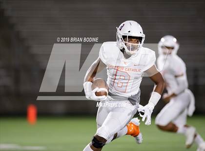 Thumbnail 3 in Eastside Catholic vs. Central Catholic photogallery.