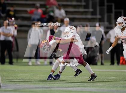 Thumbnail 2 in Eastside Catholic vs. Central Catholic photogallery.