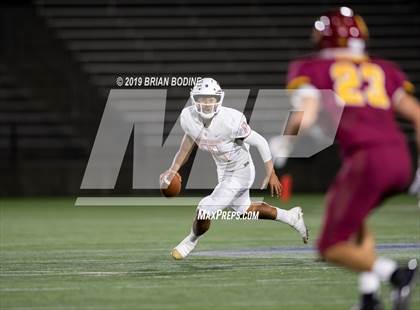 Thumbnail 1 in Eastside Catholic vs. Central Catholic photogallery.