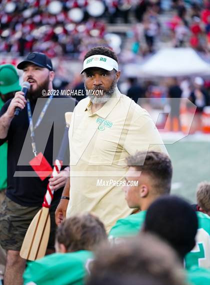 Thumbnail 2 in Thompson vs. Buford photogallery.