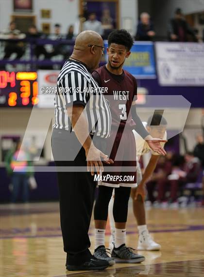 Thumbnail 1 in Belleville West @ Collinsville photogallery.