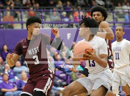 Thumbnail 3 in Belleville West @ Collinsville photogallery.