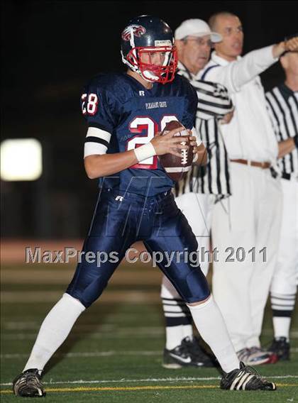 Thumbnail 1 in Pleasant Grove vs. Oak Ridge photogallery.
