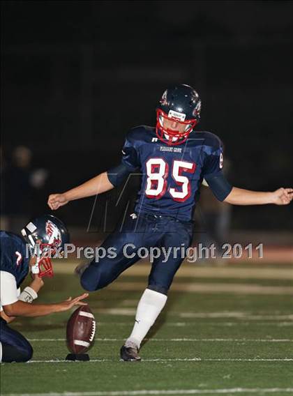 Thumbnail 2 in Pleasant Grove vs. Oak Ridge photogallery.