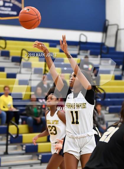 Thumbnail 3 in Riverdale Baptist vs. Archbishop Mitty (Nike Tournament of Champions)  photogallery.