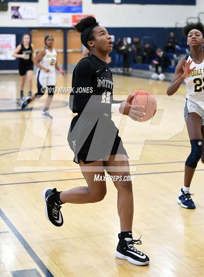 Thumbnail 2 in Riverdale Baptist vs. Archbishop Mitty (Nike Tournament of Champions)  photogallery.