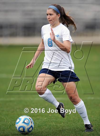 Thumbnail 3 in East Jackson vs. James Clemens (Southern Invitational Shootout 2016) photogallery.