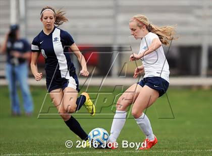 Thumbnail 2 in East Jackson vs. James Clemens (Southern Invitational Shootout 2016) photogallery.