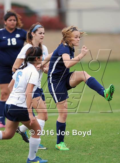 Thumbnail 1 in East Jackson vs. James Clemens (Southern Invitational Shootout 2016) photogallery.