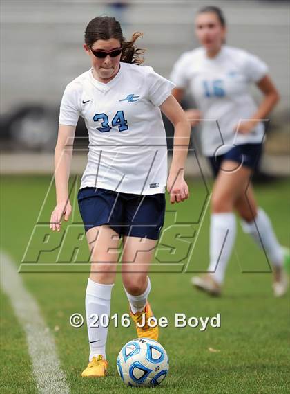 Thumbnail 3 in East Jackson vs. James Clemens (Southern Invitational Shootout 2016) photogallery.