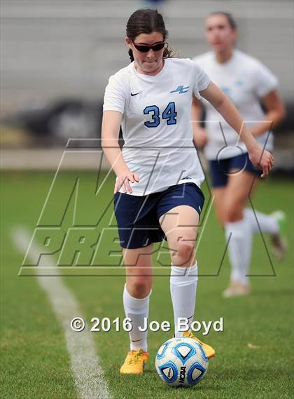 Thumbnail 1 in East Jackson vs. James Clemens (Southern Invitational Shootout 2016) photogallery.