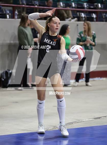 Thumbnail 2 in Battle Mountain vs. Mead (CHSAA 4A First Round) photogallery.