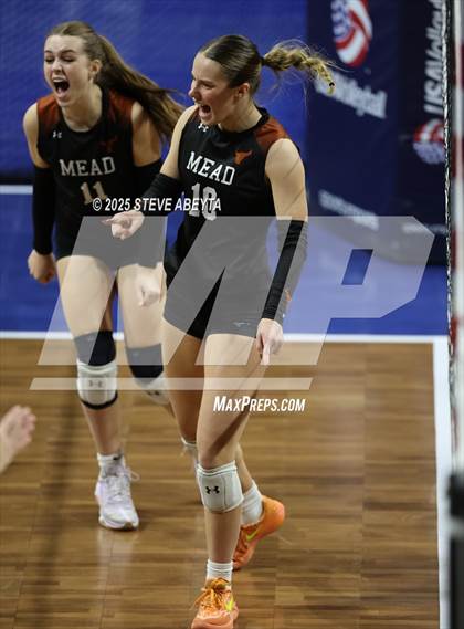 Thumbnail 1 in Battle Mountain vs. Mead (CHSAA 4A First Round) photogallery.