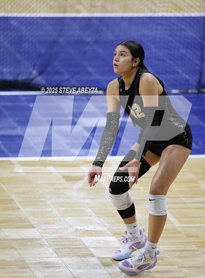 Thumbnail 2 in Battle Mountain vs. Mead (CHSAA 4A First Round) photogallery.