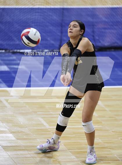 Thumbnail 3 in Battle Mountain vs. Mead (CHSAA 4A First Round) photogallery.