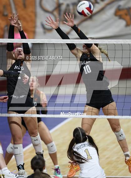 Thumbnail 1 in Battle Mountain vs. Mead (CHSAA 4A First Round) photogallery.