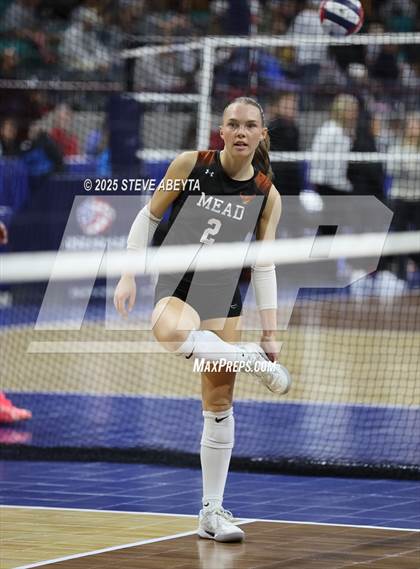 Thumbnail 3 in Battle Mountain vs. Mead (CHSAA 4A First Round) photogallery.