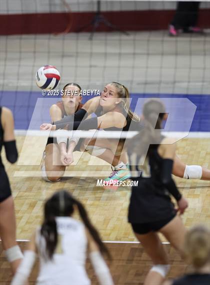 Thumbnail 3 in Battle Mountain vs. Mead (CHSAA 4A First Round) photogallery.