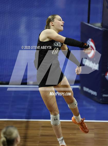 Thumbnail 3 in Battle Mountain vs. Mead (CHSAA 4A First Round) photogallery.