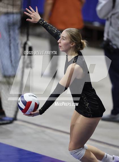 Thumbnail 1 in Battle Mountain vs. Mead (CHSAA 4A First Round) photogallery.