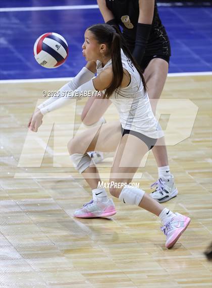 Thumbnail 2 in Battle Mountain vs. Mead (CHSAA 4A First Round) photogallery.