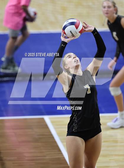 Thumbnail 3 in Battle Mountain vs. Mead (CHSAA 4A First Round) photogallery.