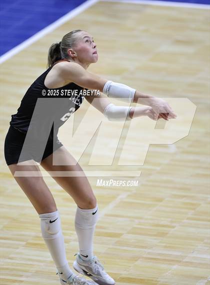 Thumbnail 1 in Battle Mountain vs. Mead (CHSAA 4A First Round) photogallery.