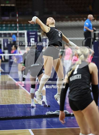 Thumbnail 3 in Battle Mountain vs. Mead (CHSAA 4A First Round) photogallery.