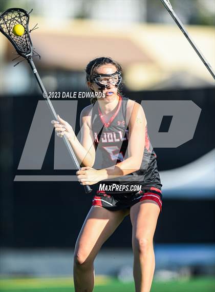 Thumbnail 1 in Bishop's vs La Jolla photogallery.