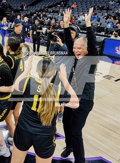 Thumbnail 2 in Whitney vs. Half Moon Bay (CIF State D4 Final) photogallery.