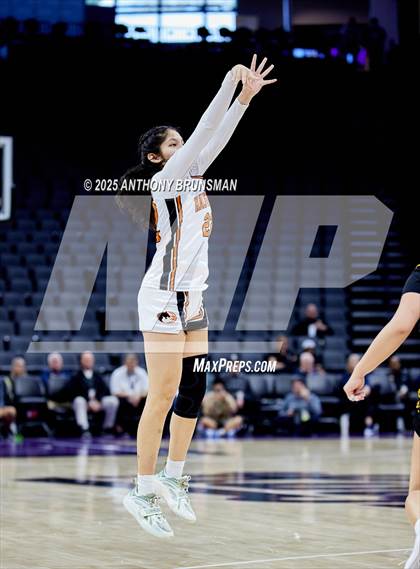 Thumbnail 1 in Whitney vs. Half Moon Bay (CIF State D4 Final) photogallery.
