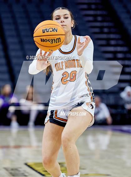 Thumbnail 2 in Whitney vs. Half Moon Bay (CIF State D4 Final) photogallery.