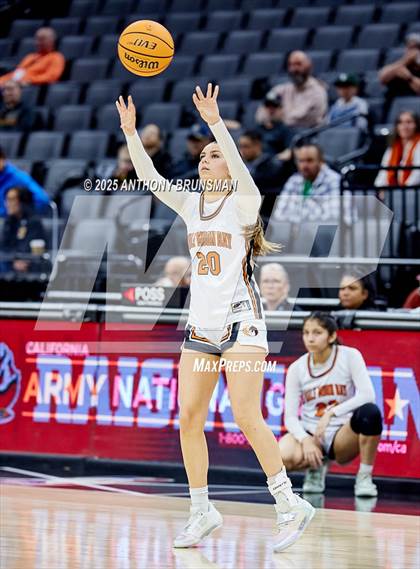 Thumbnail 1 in Whitney vs. Half Moon Bay (CIF State D4 Final) photogallery.