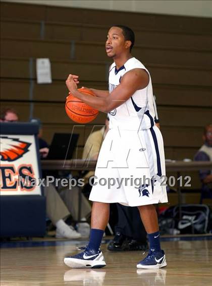 Thumbnail 1 in Valencia vs. Saugus (Chaminade Holiday Classic) photogallery.